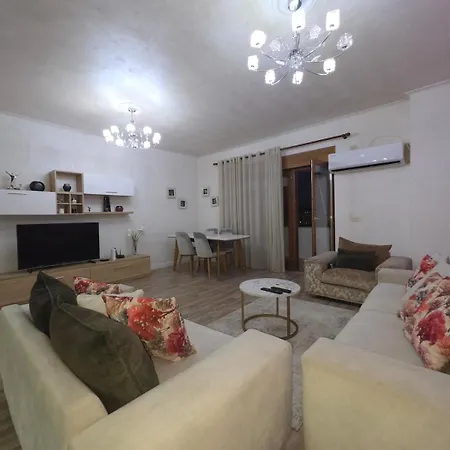 Appartement Panoramic 3 Bdr Penthouse In Skanderbeg Square *